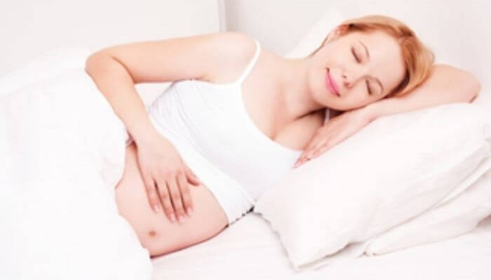 dormir inclinada embarazo vivenda