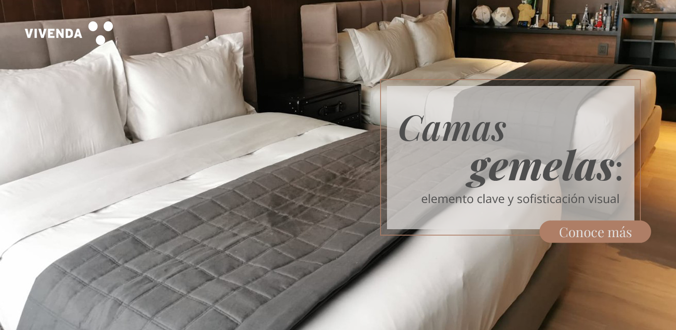 Habitación con camas gemelas individuales vestidas en ropa de cama Vivenda, textiles ligeros y paleta neutra que maximizan el espacio con estilo