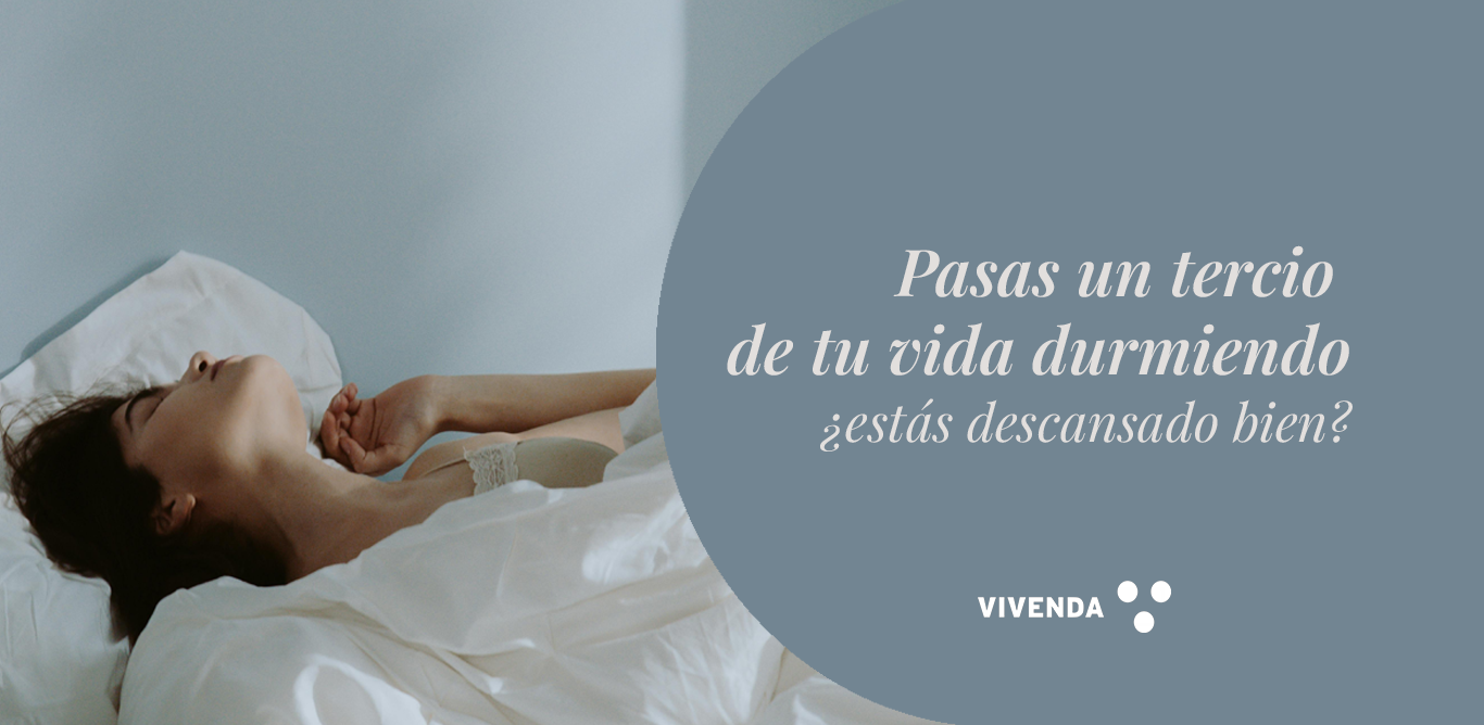 persona acostada en un ambiente relajante