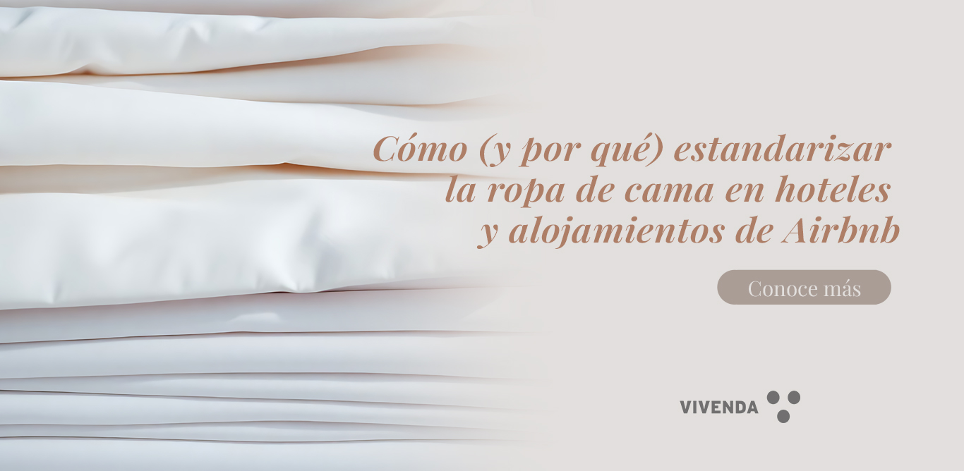 Acercamiento a la tela blanca de algodón para hotelería de lujo